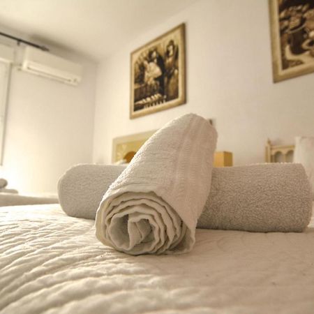 Regina Home -Parking Casco Historico Kordoba Bagian luar foto